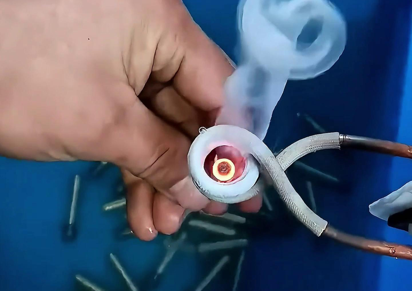 小型高频淬火机适用于各类机械五金农具淬火