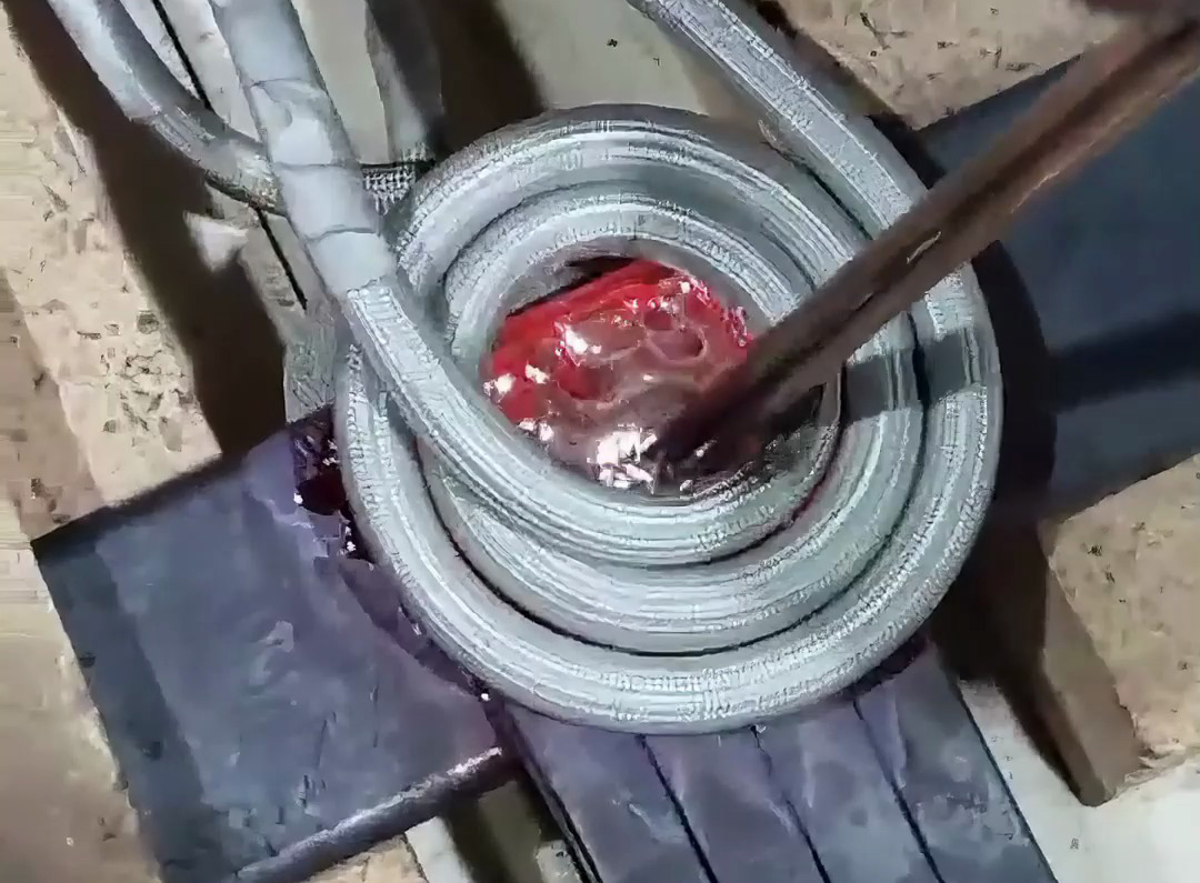 你见过这样的焊接技术吗？高频焊接车刀合金让人大开眼界