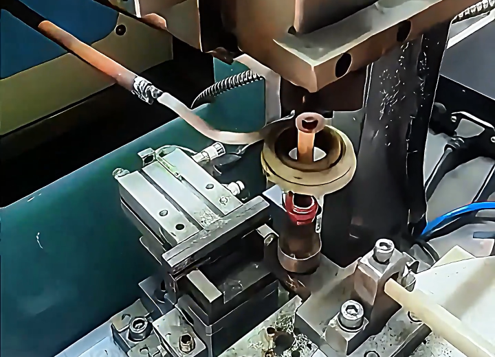 海拓银触点高频自动化焊接设备：多材料组合焊接专家，适配特殊工艺需求