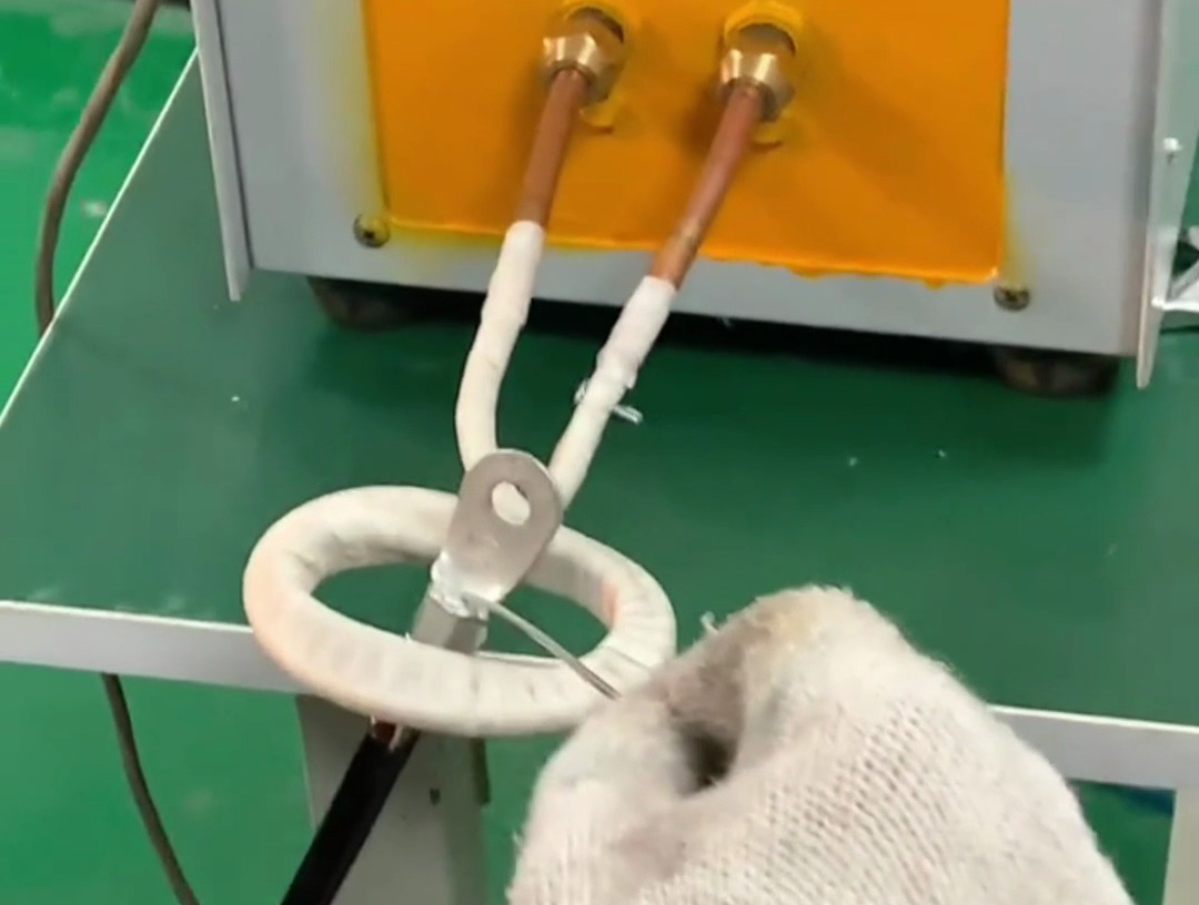 线束端指焊接升级，海瑞拓高频感应加热设备解锁高效新体验(图1)