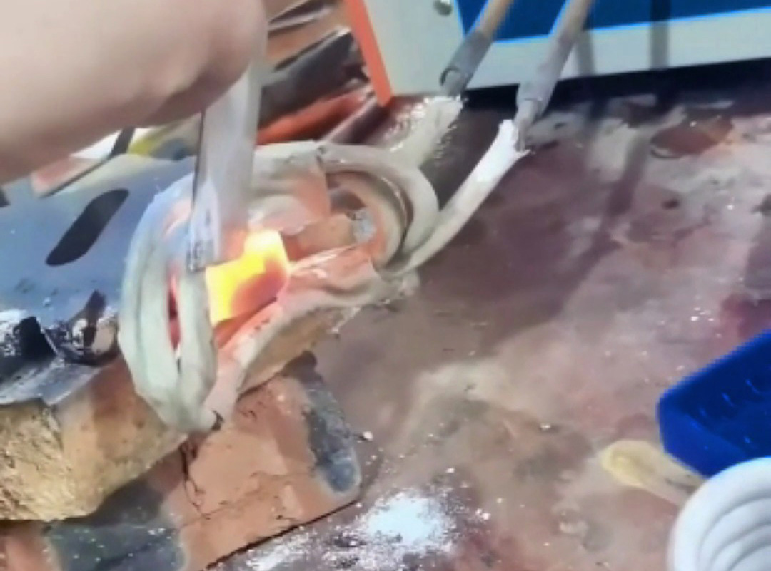 锯齿 / 钻头合金钎焊神器！海瑞拓高频焊机高效稳定