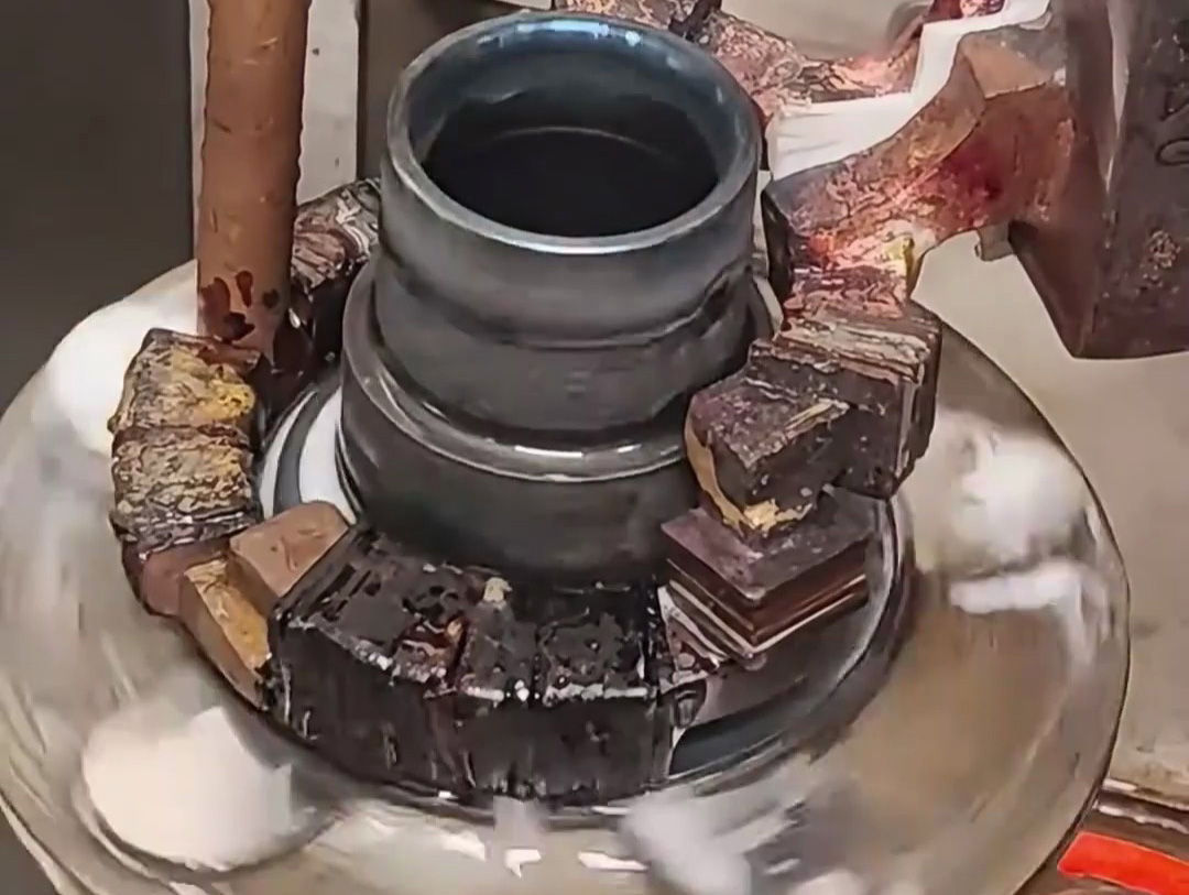 轴承、导轨、戒尺等金属配件硬度升级，选数控高频淬火机床