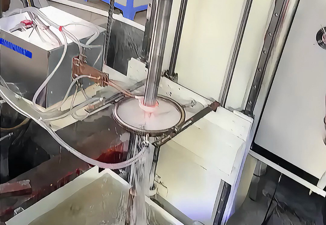 长轴淬火优选方案!海瑞拓立式中频淬火机床,精准攻克1500mm轴类淬火难题(图1) 长轴淬火优选方案!海瑞拓立式中频淬火机床,精准攻克1500mm轴类淬火难题(图1)