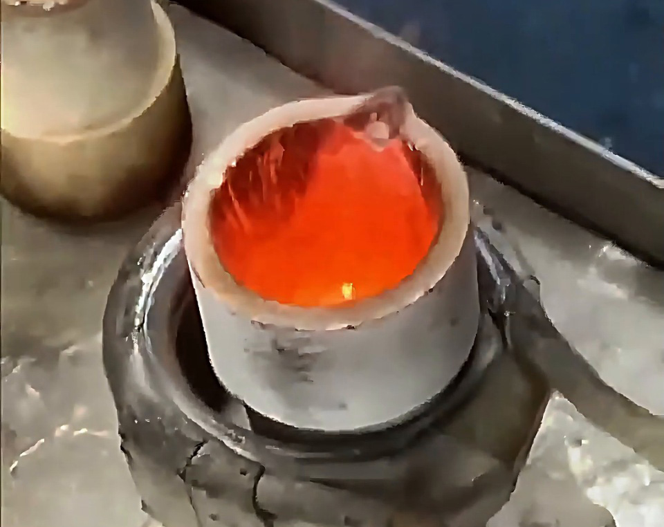 使用200V小型高频熔炼炉 真正的黄金熔炼全过程