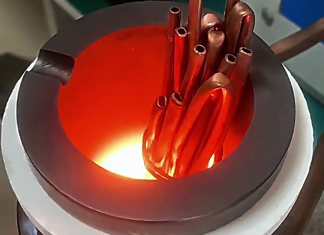 10公斤级熔炼小能手！海瑞拓简易金属熔炼炉，380V供电高效熔铸(图1)