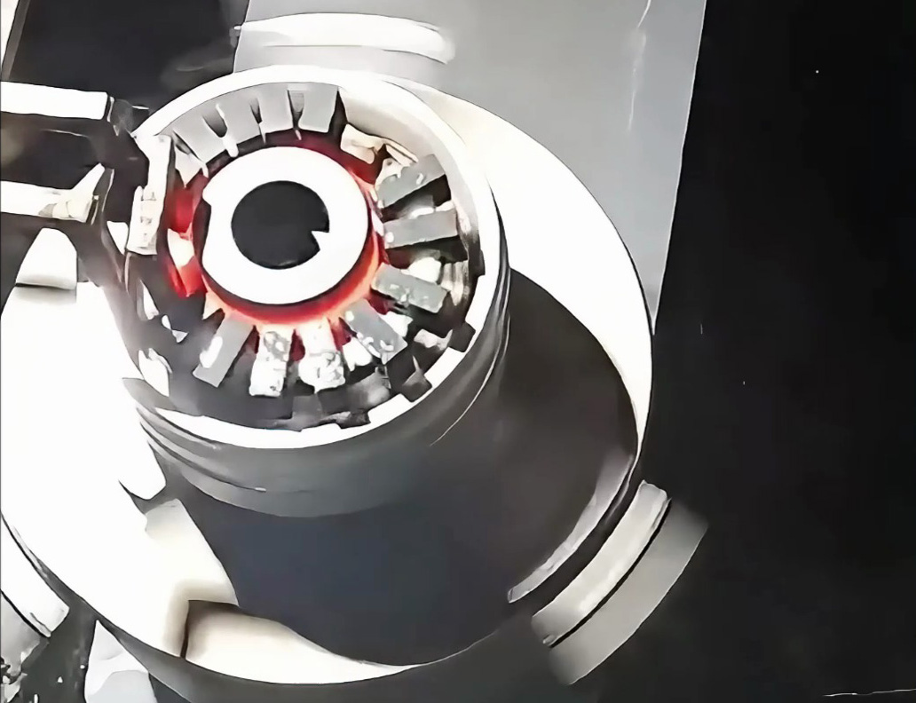 旋转工作台+智能冷却系统，这才是端面高频淬火的加工方式！