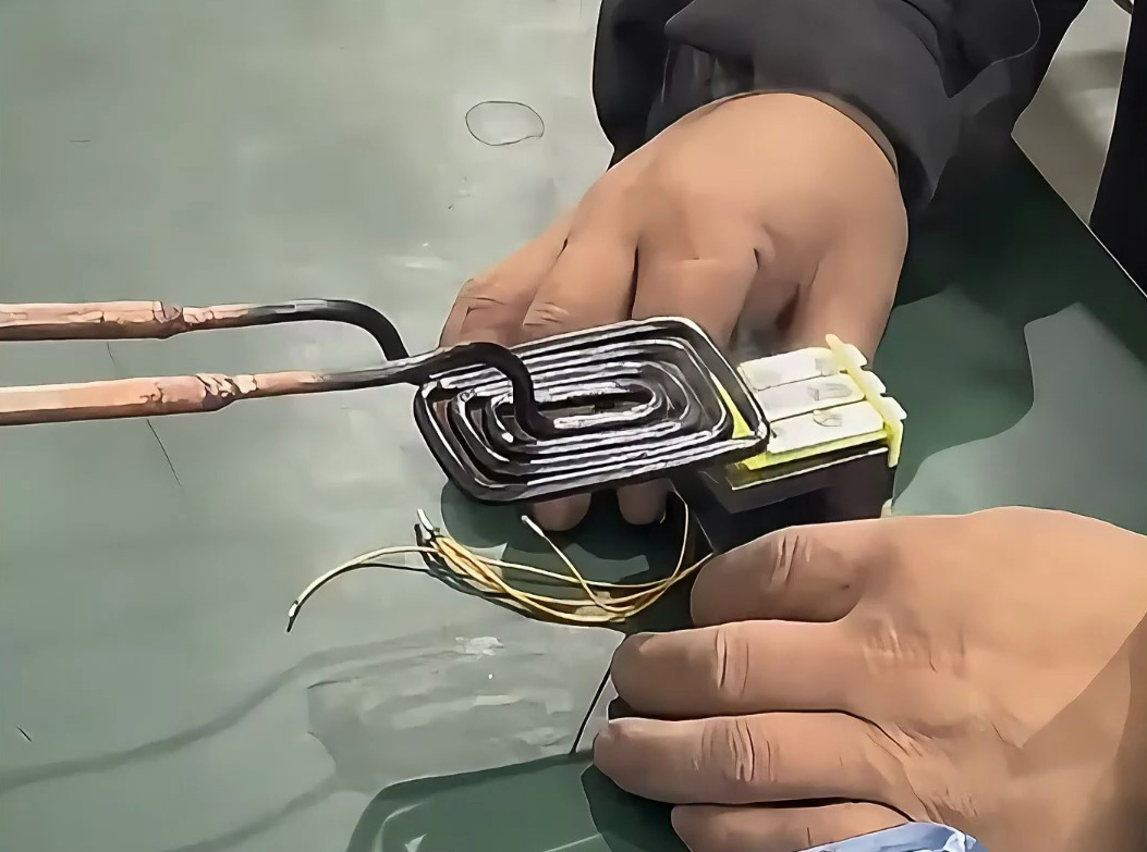   1分钟学会高频加热锡焊，轻松搞定触点焊接！(图1)