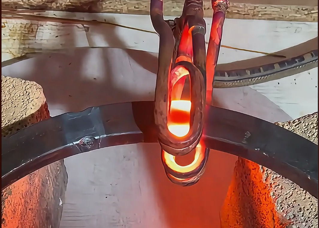 一招搞定金属加热，揭秘U型线圈配超高频加热机的神奇之处！