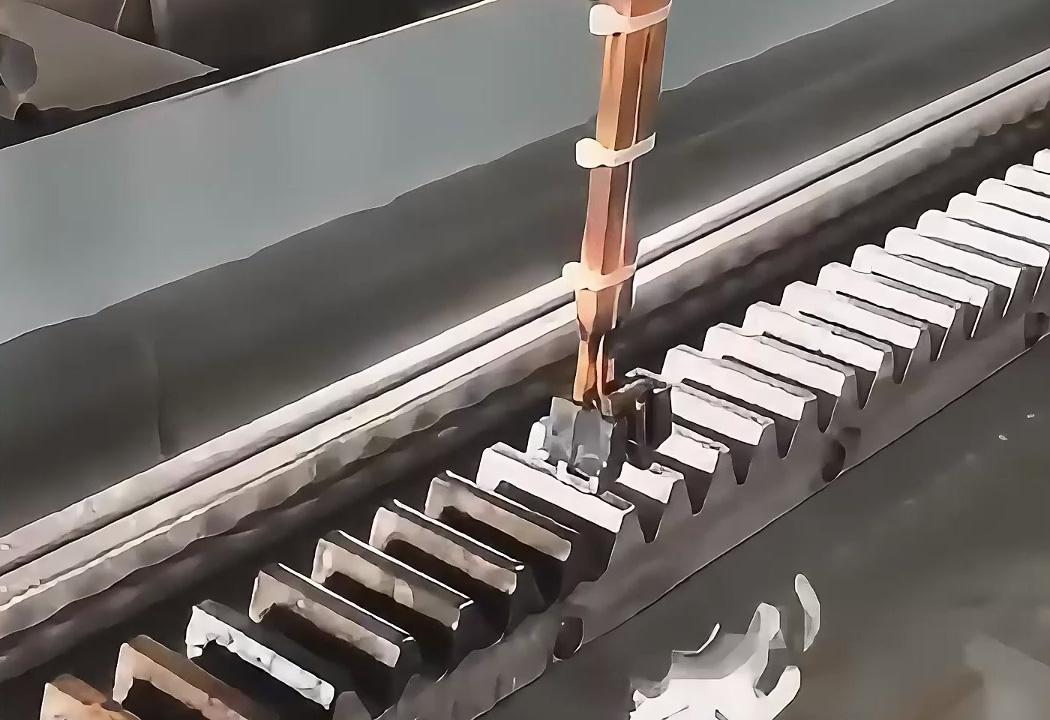 大开眼界！数控淬火机床，竟能这样精确控制齿条淬火(图1)