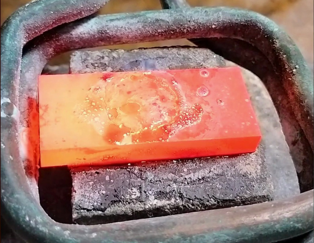 海瑞拓高频钎焊机专业教程:硬质合金与钢件,这样焊才牢固!(图1) 海瑞拓高频钎焊机专业教程:硬质合金与钢件,这样焊才牢固!(图1)