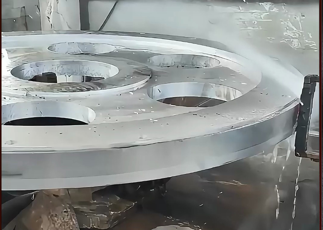 超音频淬火设备有多强？法兰盘淬火全过程展示！