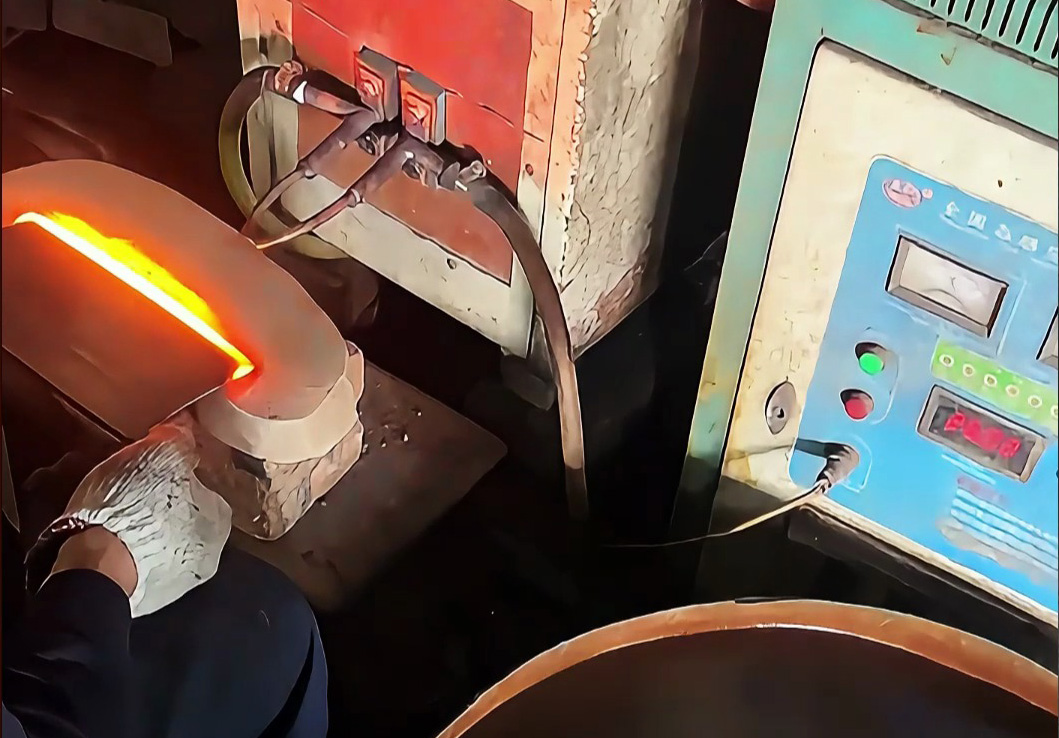 刀锋淬火的神秘面纱,海瑞拓高频淬火设备这样打造利刃(图1) 刀锋淬火的神秘面纱,海瑞拓高频淬火设备这样打造利刃(图1)