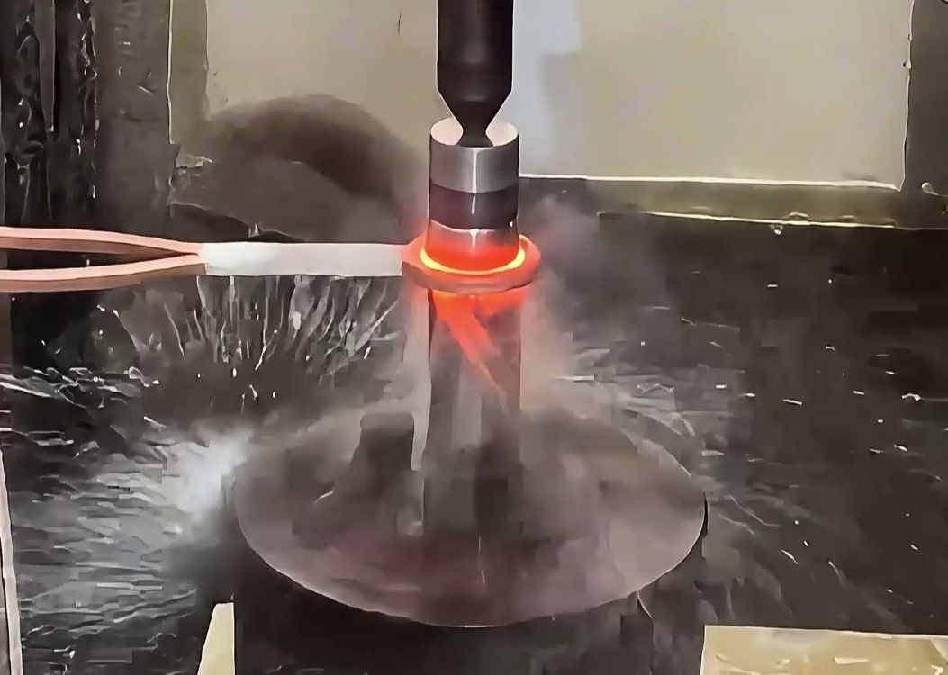 ​轴淬火难题多？海瑞拓数控高频淬火机床，稳质高效解您忧(图1)