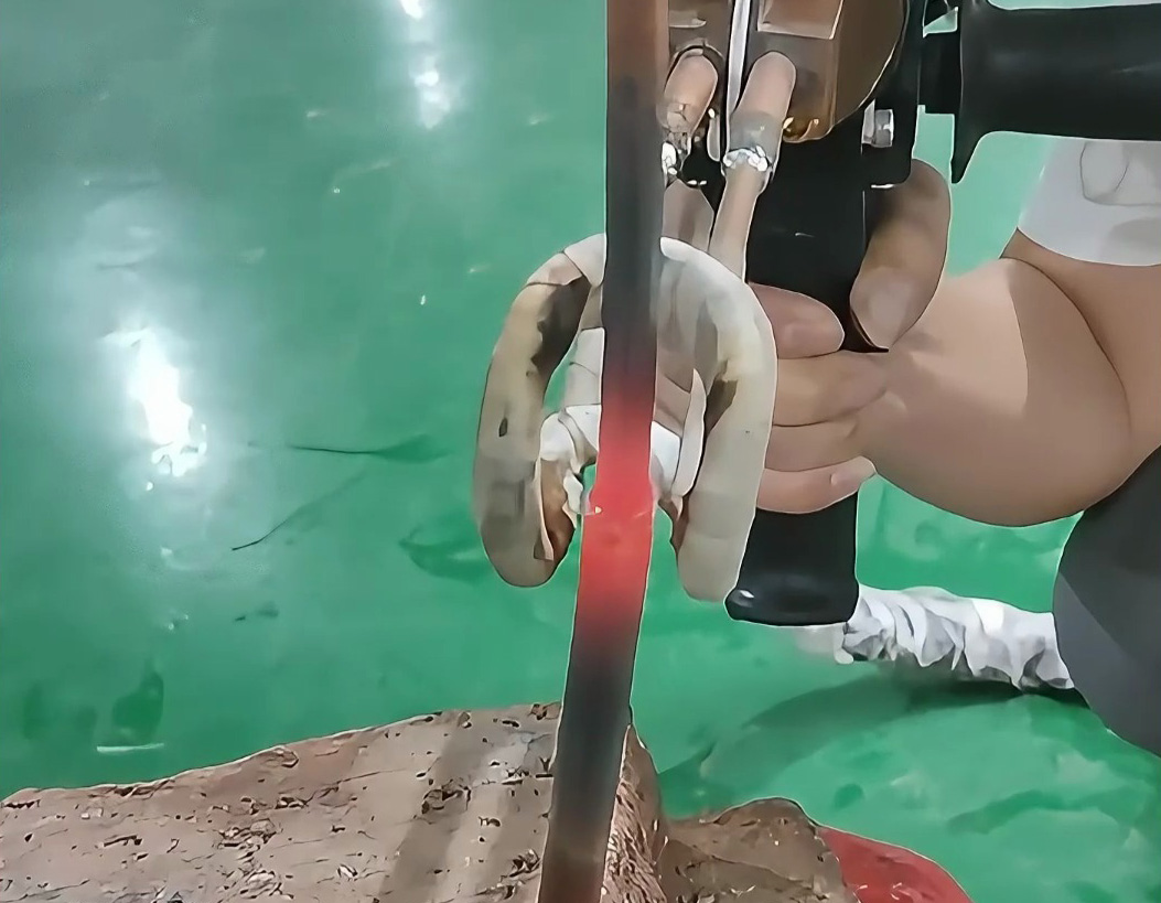 海瑞拓手持式高频焊机0门槛操作！6x8mm铜管焊接轻松搞定！(图1)