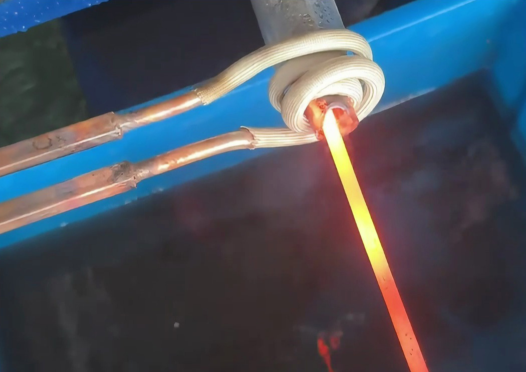 8mm棒料在线退火难题破解！高频/超高频加热机精准匹配12米/分钟节拍(图1)