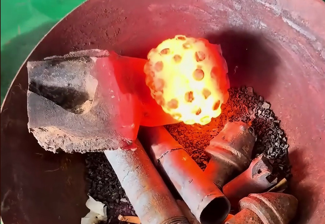 ​矿山钻头钨钢合金热拆真实案例！海瑞拓感应加热，安全高效更省心(图1)