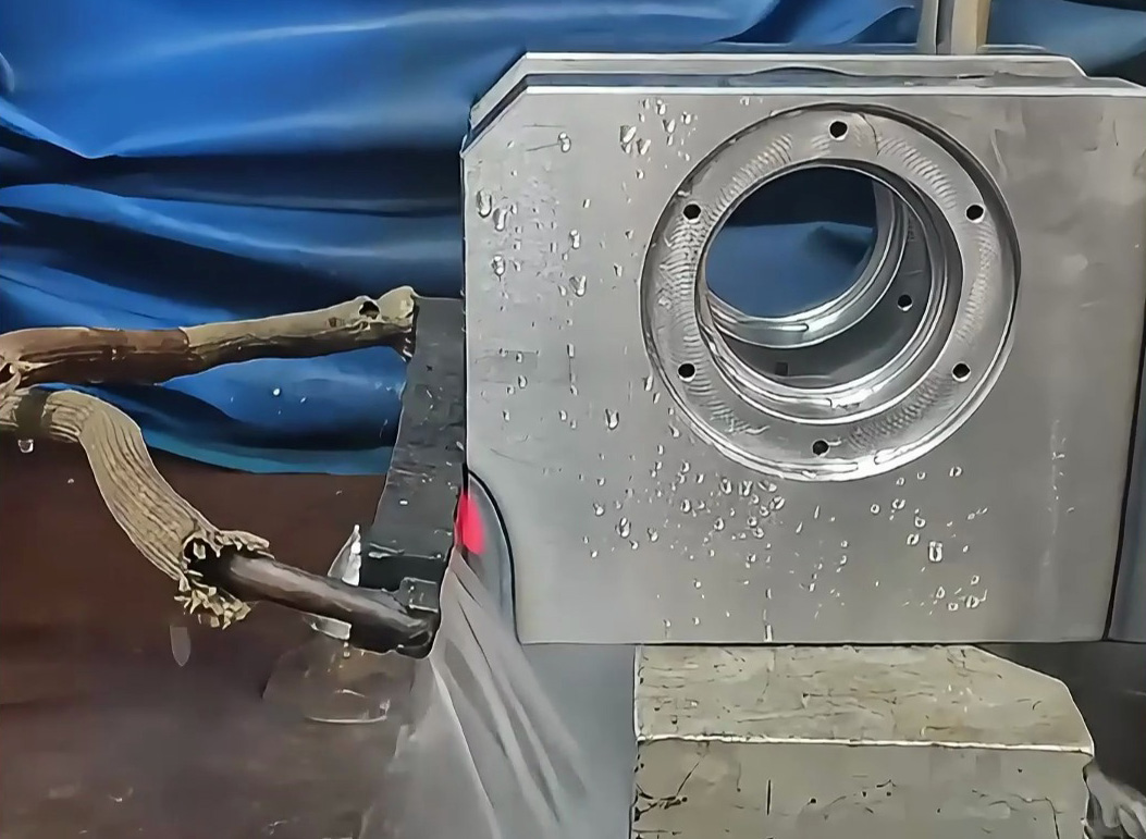 模具淬火竟然这么简单？工厂都在用的高效方法！