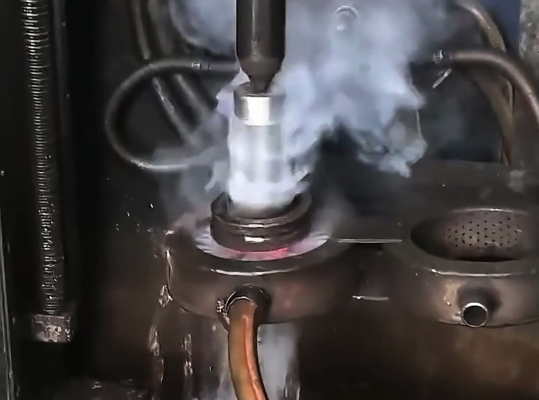 齿轮轴热处理为什么都用高频淬火机床？