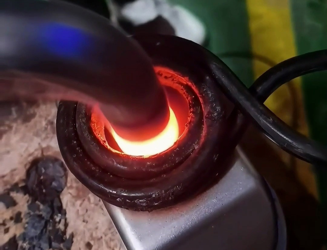 ​ 铝管与不锈钢异种焊接难题破解！高频感应钎焊轻松实现异质密封连接(图1)