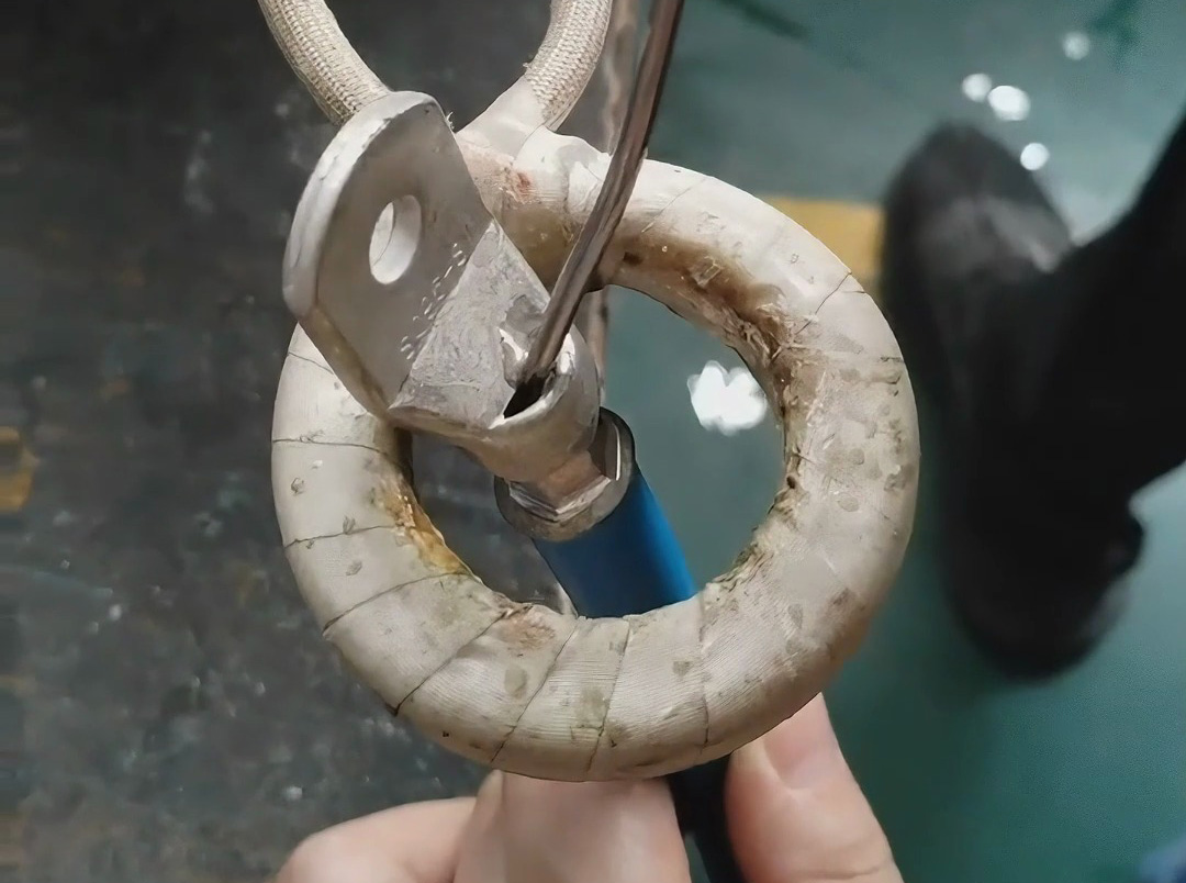 铝端子焊接怕虚焊氧化？高频感应加热破局 焊点牢 导电性稳 效率翻倍(图1)